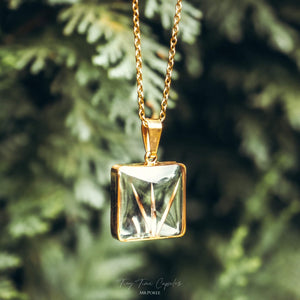 Tiny Necklace “Window to Memory”